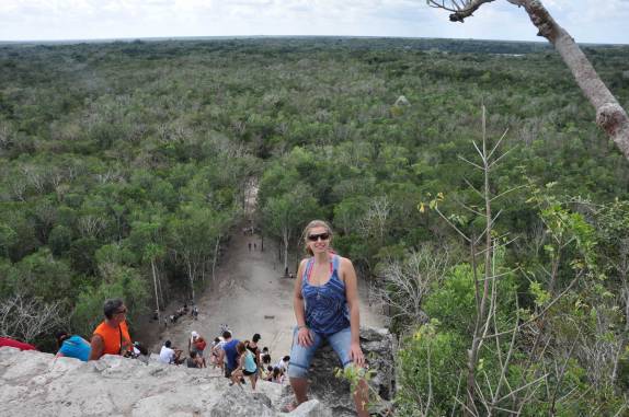 A ampla vista que se tem do alto da mais alta pirâmide da cidade maya de Cobá, na península do Yucatán, no México